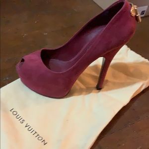 Louis Vuitton platform heels size 36